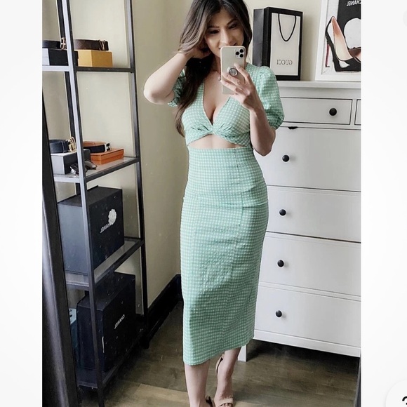 Zara Stylish Green Gingham Cut Out Midi Dress Size S - Picture 1 of 15